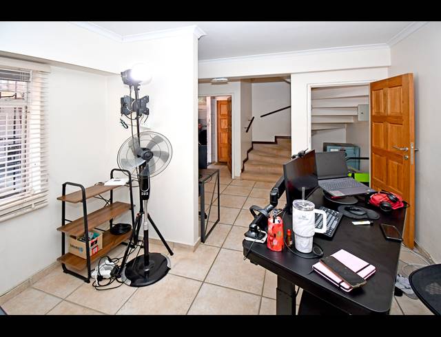 4 BEDROOM TOWNHOUSE FOR SALE IN ATHOLL